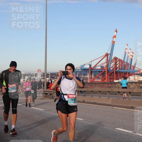 03.10.2024 - Köhlbrandbrückenlauf Matties Gatica Varas http://msf.ph/oto/7213871 03.10.2024 09:38:15 Position 2 1350, 1637 meine-sportfotos.de