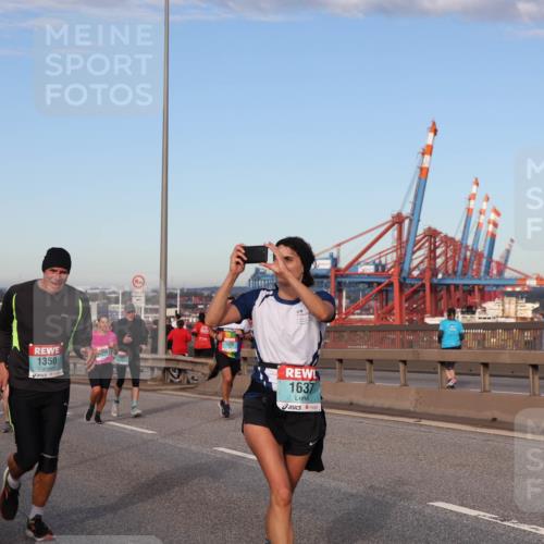03.10.2024 - Köhlbrandbrückenlauf Matties Gatica Varas http://msf.ph/oto/7213885 03.10.2024 09:38:15 Position 2 1350, 1637 meine-sportfotos.de
