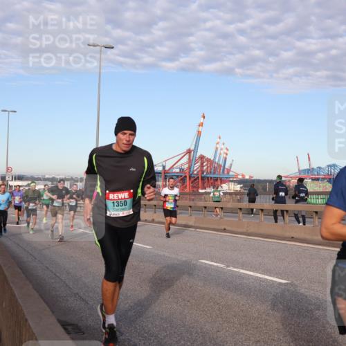 03.10.2024 - Köhlbrandbrückenlauf Matties Gatica Varas http://msf.ph/oto/7213959 03.10.2024 09:38:17 Position 2 1350, 163 meine-sportfotos.de