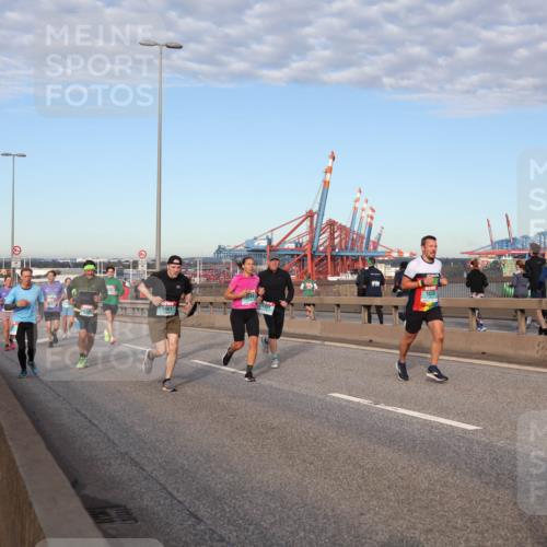 03.10.2024 - Köhlbrandbrückenlauf Matties Gatica Varas http://msf.ph/oto/7213974 03.10.2024 09:38:18 Position 2  meine-sportfotos.de