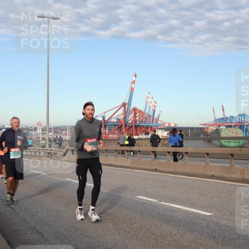 03.10.2024 - Köhlbrandbrückenlauf Matties Gatica Varas http://msf.ph/oto/7214133 03.10.2024 09:38:26 Position 2 1026, 1730 meine-sportfotos.de