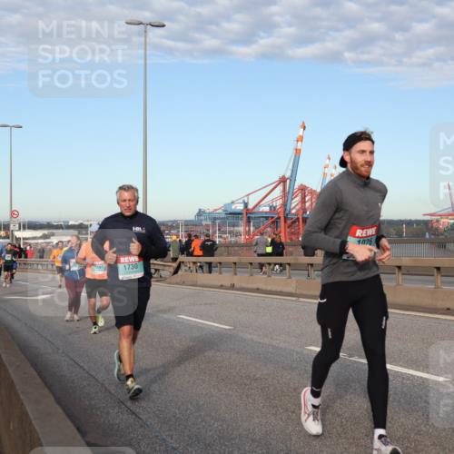 03.10.2024 - Köhlbrandbrückenlauf Matties Gatica Varas http://msf.ph/oto/7214156 03.10.2024 09:38:27 Position 2 1026, 1667, 1730 meine-sportfotos.de