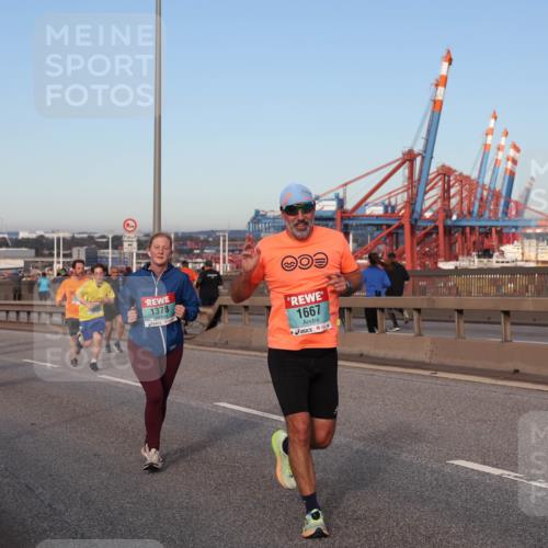 03.10.2024 - Köhlbrandbrückenlauf Matties Gatica Varas http://msf.ph/oto/7214201 03.10.2024 09:38:29 Position 2 1207, 1378, 1667 meine-sportfotos.de