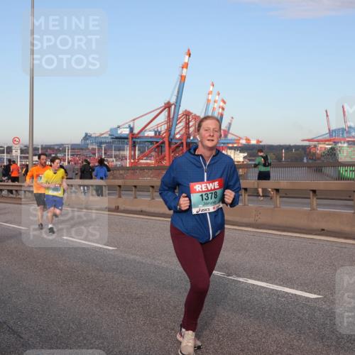 03.10.2024 - Köhlbrandbrückenlauf Matties Gatica Varas http://msf.ph/oto/7214288 03.10.2024 09:38:31 Position 2 1701, 1207, 1378 meine-sportfotos.de