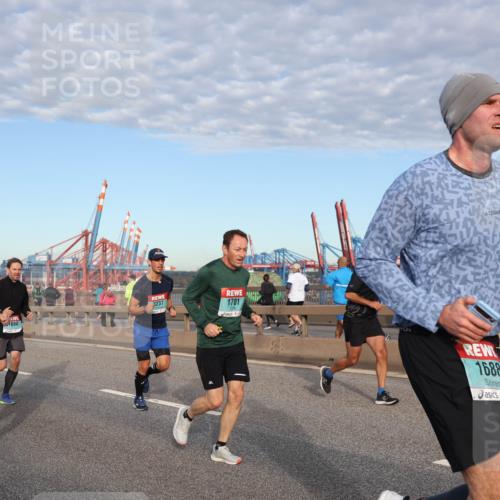 03.10.2024 - Köhlbrandbrückenlauf Matties Gatica Varas http://msf.ph/oto/7214502 03.10.2024 09:38:36 Position 2 1331, 1694, 3237, 1701, 1688 meine-sportfotos.de