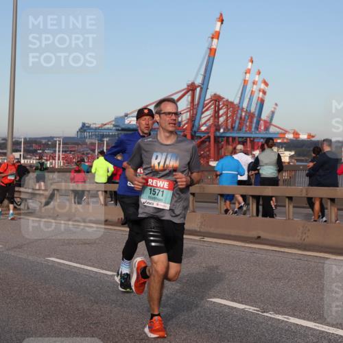 03.10.2024 - Köhlbrandbrückenlauf Matties Gatica Varas http://msf.ph/oto/7214647 03.10.2024 09:38:40 Position 2 500, 1, 2, 1571 meine-sportfotos.de