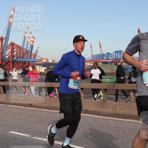 03.10.2024 - Köhlbrandbrückenlauf Matties Gatica Varas http://msf.ph/oto/7214718 03.10.2024 09:38:42 Position 2 1284, 1571 meine-sportfotos.de