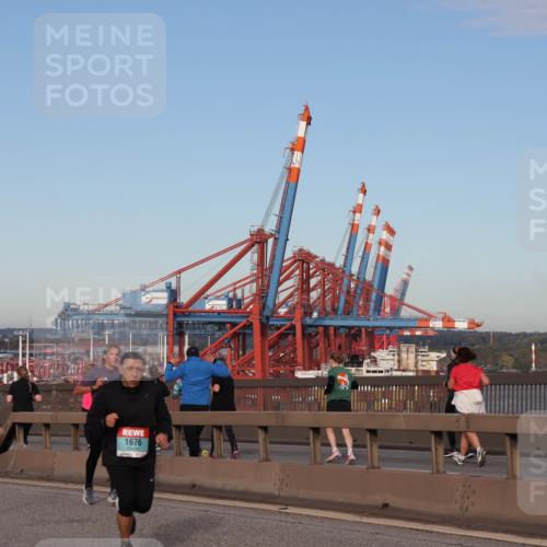 03.10.2024 - Köhlbrandbrückenlauf Matties Gatica Varas http://msf.ph/oto/7215285 03.10.2024 09:39:00 Position 2 1500, 1676 meine-sportfotos.de
