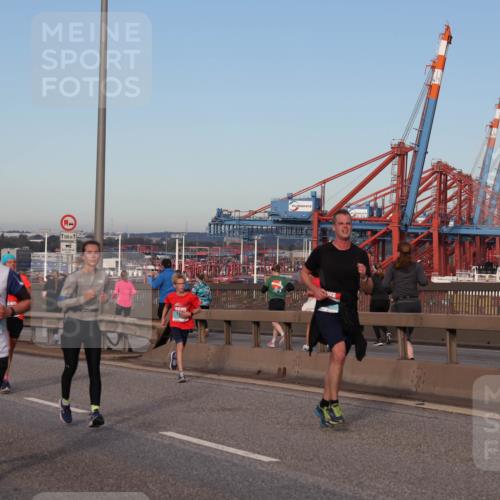 03.10.2024 - Köhlbrandbrückenlauf Matties Gatica Varas http://msf.ph/oto/7215424 03.10.2024 09:39:04 Position 2 1144, 1488, 1500, 1, 18 meine-sportfotos.de