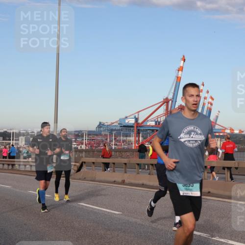 03.10.2024 - Köhlbrandbrückenlauf Matties Gatica Varas http://msf.ph/oto/7215664 03.10.2024 09:39:11 Position 2 2283, 2013 meine-sportfotos.de