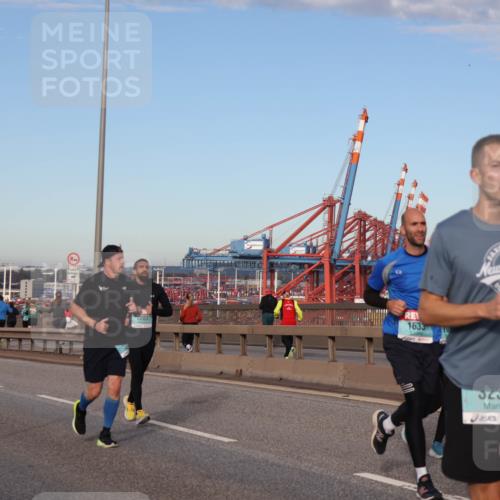 03.10.2024 - Köhlbrandbrückenlauf Matties Gatica Varas http://msf.ph/oto/7215699 03.10.2024 09:39:11 Position 2 2283, 1633 meine-sportfotos.de