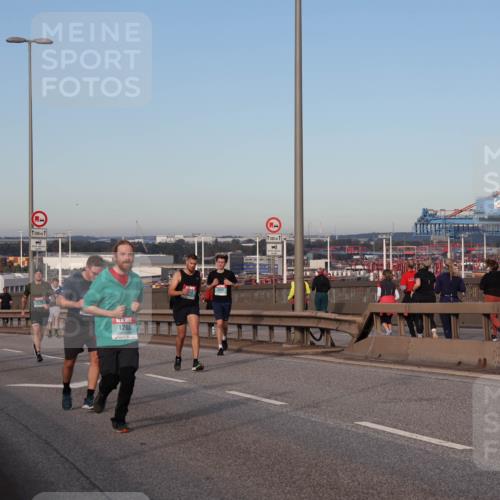 03.10.2024 - Köhlbrandbrückenlauf Matties Gatica Varas http://msf.ph/oto/7215823 03.10.2024 09:39:17 Position 2  meine-sportfotos.de