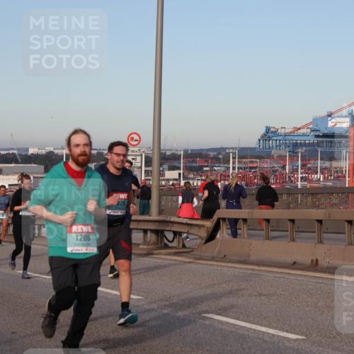 03.10.2024 - Köhlbrandbrückenlauf Matties Gatica Varas http://msf.ph/oto/7215852 03.10.2024 09:39:19 Position 2 1500, 1208, 376, 500 meine-sportfotos.de