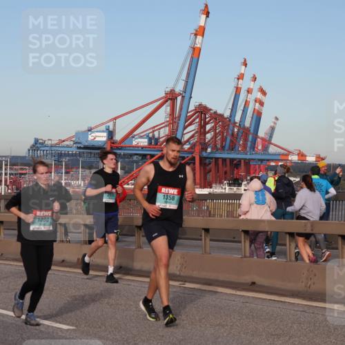 03.10.2024 - Köhlbrandbrückenlauf Matties Gatica Varas http://msf.ph/oto/7215899 03.10.2024 09:39:23 Position 2 1500, 1, 1230, 1358 meine-sportfotos.de