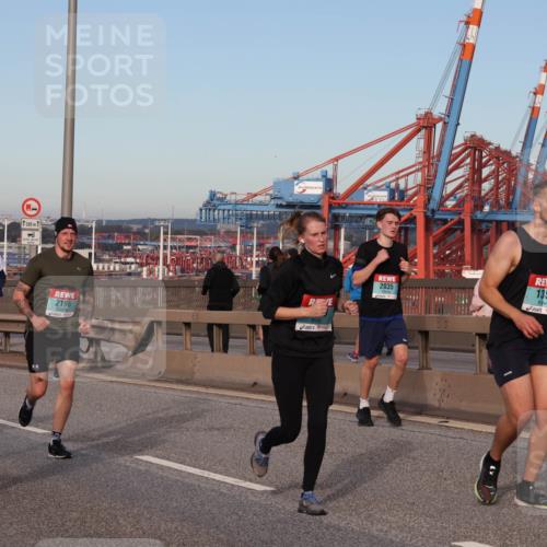 03.10.2024 - Köhlbrandbrückenlauf Matties Gatica Varas http://msf.ph/oto/7215911 03.10.2024 09:39:23 Position 2 1500, 1, 2035, 1358, 1440, 2196 meine-sportfotos.de