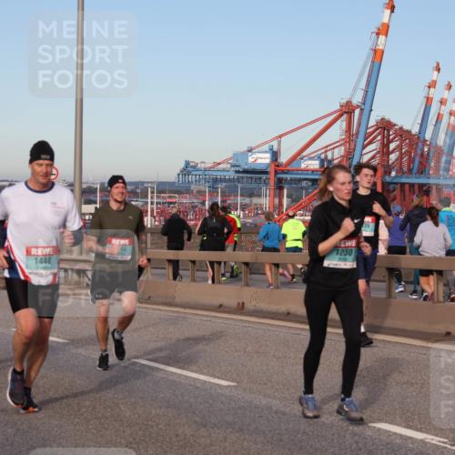 03.10.2024 - Köhlbrandbrückenlauf Matties Gatica Varas http://msf.ph/oto/7215921 03.10.2024 09:39:24 Position 2 1440, 96, 1230, 35, 4, 1 meine-sportfotos.de