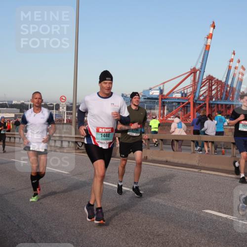 03.10.2024 - Köhlbrandbrückenlauf Matties Gatica Varas http://msf.ph/oto/7215931 03.10.2024 09:39:25 Position 2 2127, 500, 1440, 2196, 2035 meine-sportfotos.de