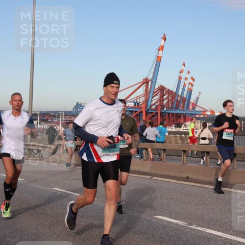 03.10.2024 - Köhlbrandbrückenlauf Matties Gatica Varas http://msf.ph/oto/7215954 03.10.2024 09:39:25 Position 2 440, 196, 2035, 1230 meine-sportfotos.de
