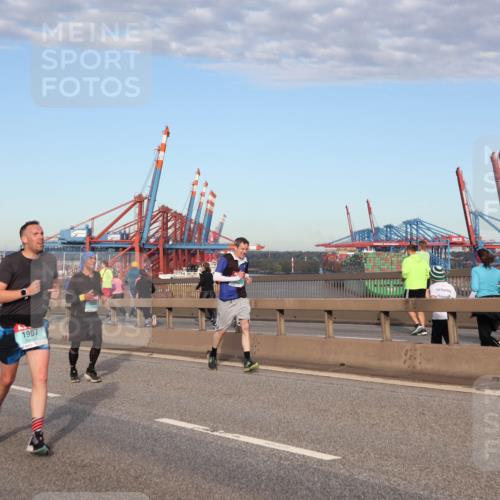 03.10.2024 - Köhlbrandbrückenlauf Matties Gatica Varas http://msf.ph/oto/7216076 03.10.2024 09:39:32 Position 2 1934, 1907 meine-sportfotos.de