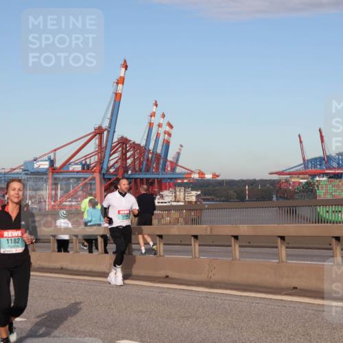 03.10.2024 - Köhlbrandbrückenlauf Matties Gatica Varas http://msf.ph/oto/7216181 03.10.2024 09:39:37 Position 2 1720, 1182, 1246 meine-sportfotos.de