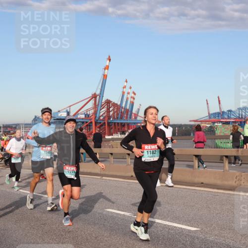 03.10.2024 - Köhlbrandbrückenlauf Matties Gatica Varas http://msf.ph/oto/7216206 03.10.2024 09:39:38 Position 2 1585, 1595, 1728, 1182 meine-sportfotos.de