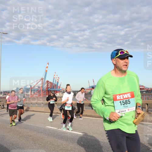 03.10.2024 - Köhlbrandbrückenlauf Matties Gatica Varas http://msf.ph/oto/7216272 03.10.2024 09:39:41 Position 2 1441, 1585, 1595, 124 meine-sportfotos.de