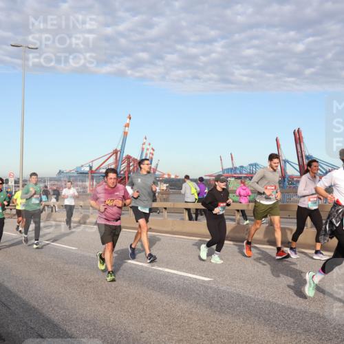03.10.2024 - Köhlbrandbrückenlauf Matties Gatica Varas http://msf.ph/oto/7216314 03.10.2024 09:39:42 Position 2 1388, 1441 meine-sportfotos.de