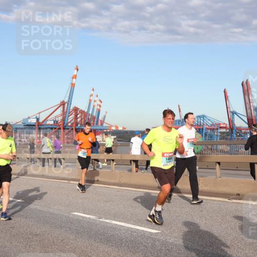 03.10.2024 - Köhlbrandbrückenlauf Matties Gatica Varas http://msf.ph/oto/7216446 03.10.2024 09:39:46 Position 2 1464, 118 meine-sportfotos.de
