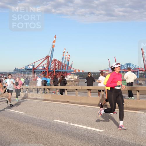 03.10.2024 - Köhlbrandbrückenlauf Matties Gatica Varas http://msf.ph/oto/7216579 03.10.2024 09:39:50 Position 2 1580 meine-sportfotos.de