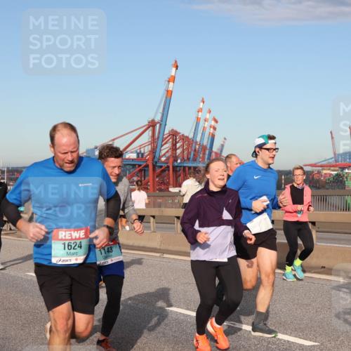 03.10.2024 - Köhlbrandbrückenlauf Matties Gatica Varas http://msf.ph/oto/7216684 03.10.2024 09:39:53 Position 2 500, 1, 1624, 1143 meine-sportfotos.de