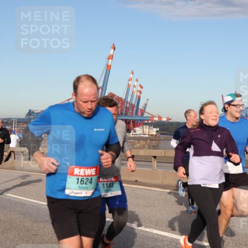 03.10.2024 - Köhlbrandbrückenlauf Matties Gatica Varas http://msf.ph/oto/7216696 03.10.2024 09:39:54 Position 2 1624, 1143 meine-sportfotos.de