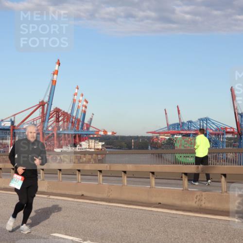 03.10.2024 - Köhlbrandbrückenlauf Matties Gatica Varas http://msf.ph/oto/7216798 03.10.2024 09:39:56 Position 2 1582 meine-sportfotos.de