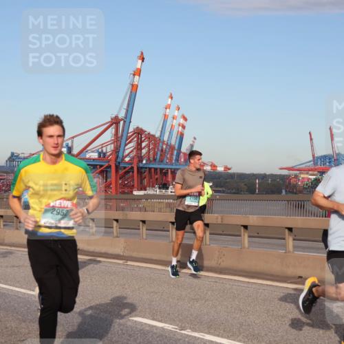 03.10.2024 - Köhlbrandbrückenlauf Matties Gatica Varas http://msf.ph/oto/7216934 03.10.2024 09:40:00 Position 2 1, 500, 2952, 2150, 1685 meine-sportfotos.de