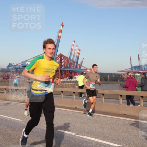 03.10.2024 - Köhlbrandbrückenlauf Matties Gatica Varas http://msf.ph/oto/7216939 03.10.2024 09:40:00 Position 2 5001, 2150, 2952, 1685 meine-sportfotos.de