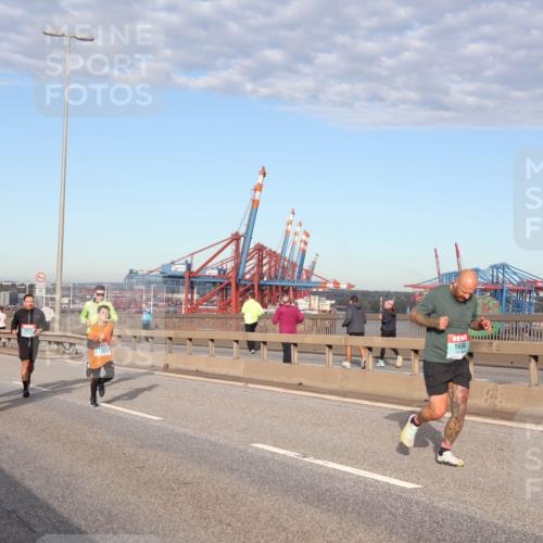 03.10.2024 - Köhlbrandbrückenlauf Matties Gatica Varas http://msf.ph/oto/7216987 03.10.2024 09:40:03 Position 2 1604 meine-sportfotos.de