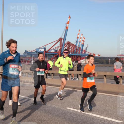 03.10.2024 - Köhlbrandbrückenlauf Matties Gatica Varas http://msf.ph/oto/7217068 03.10.2024 09:40:05 Position 2 500, 1, 2001, 1373, 1471 meine-sportfotos.de