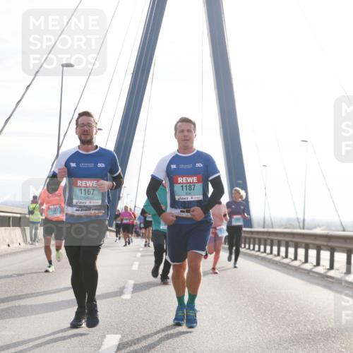 03.10.2024 - Köhlbrandbrückenlauf Jannik Wohlers http://msf.ph/oto/7217521 03.10.2024 09:22:47 Position 1 009, 1167, 1187, 1667, 19, 1774 meine-sportfotos.de