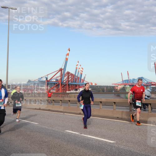 03.10.2024 - Köhlbrandbrückenlauf Matties Gatica Varas http://msf.ph/oto/7217613 03.10.2024 09:40:21 Position 2 1674, 1385, 1697 meine-sportfotos.de