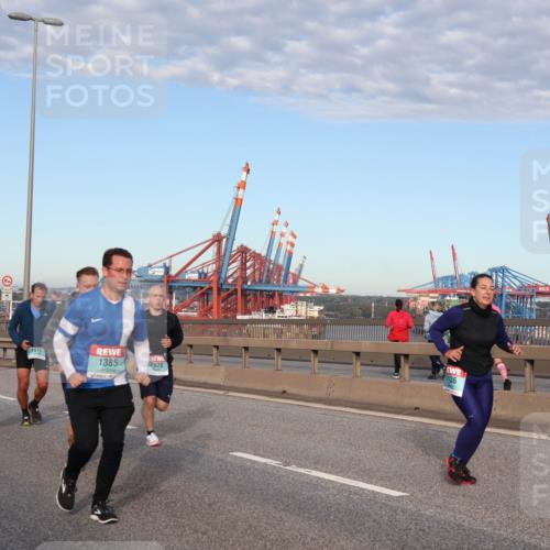 03.10.2024 - Köhlbrandbrückenlauf Matties Gatica Varas http://msf.ph/oto/7217639 03.10.2024 09:40:22 Position 2 2151, 1615, 1385, 2570, 1136 meine-sportfotos.de