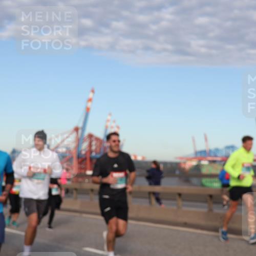 03.10.2024 - Köhlbrandbrückenlauf Matties Gatica Varas http://msf.ph/oto/7217739 03.10.2024 09:40:28 Position 2  meine-sportfotos.de