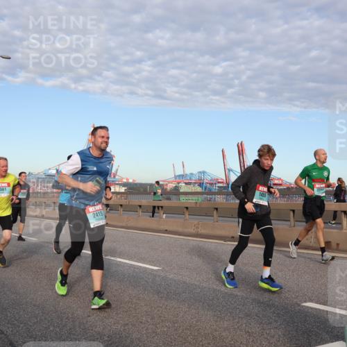 03.10.2024 - Köhlbrandbrückenlauf Matties Gatica Varas http://msf.ph/oto/7218091 03.10.2024 09:40:44 Position 2 1561, 2415, 1455, 2311 meine-sportfotos.de