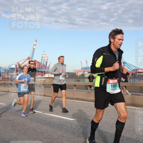 03.10.2024 - Köhlbrandbrückenlauf Matties Gatica Varas http://msf.ph/oto/7218189 03.10.2024 09:40:48 Position 2 1411, 1427, 1547, 1989 meine-sportfotos.de