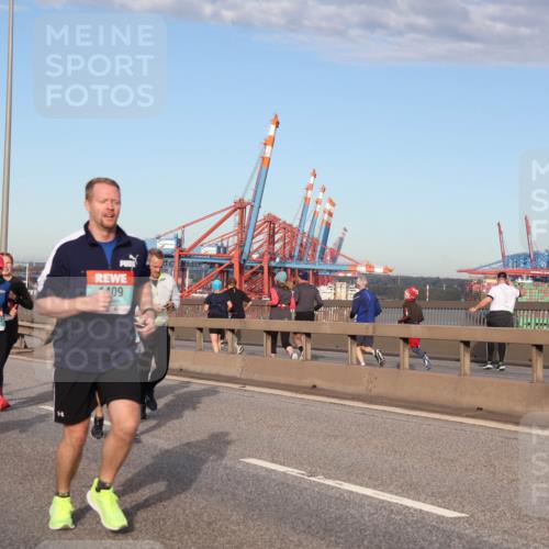 03.10.2024 - Köhlbrandbrückenlauf Matties Gatica Varas http://msf.ph/oto/7218302 03.10.2024 09:40:54 Position 2 109, 1412 meine-sportfotos.de
