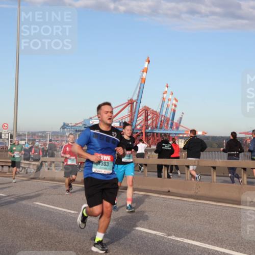 03.10.2024 - Köhlbrandbrückenlauf Matties Gatica Varas http://msf.ph/oto/7218426 03.10.2024 09:41:00 Position 2 39, 840, 1523, 1970, 1848, 303 meine-sportfotos.de