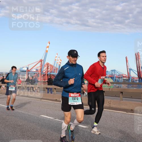 03.10.2024 - Köhlbrandbrückenlauf Matties Gatica Varas http://msf.ph/oto/7218574 03.10.2024 09:41:05 Position 2 1620, 1232, 1970, 255 meine-sportfotos.de