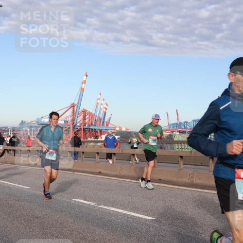 03.10.2024 - Köhlbrandbrückenlauf Matties Gatica Varas http://msf.ph/oto/7218609 03.10.2024 09:41:06 Position 2 1620, 1232, 1499, 1970 meine-sportfotos.de