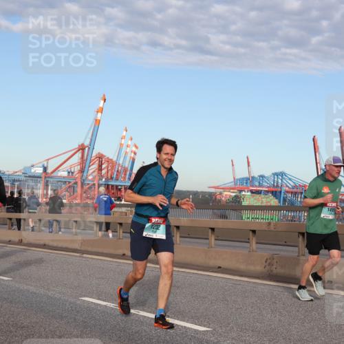 03.10.2024 - Köhlbrandbrückenlauf Matties Gatica Varas http://msf.ph/oto/7218640 03.10.2024 09:41:07 Position 2 1620, 1232, 1499 meine-sportfotos.de