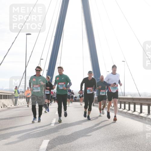03.10.2024 - Köhlbrandbrückenlauf Jannik Wohlers http://msf.ph/oto/7218767 03.10.2024 09:23:28 Position 1 524, 1235, 1694, 1238, 1440, 16, 1604 meine-sportfotos.de