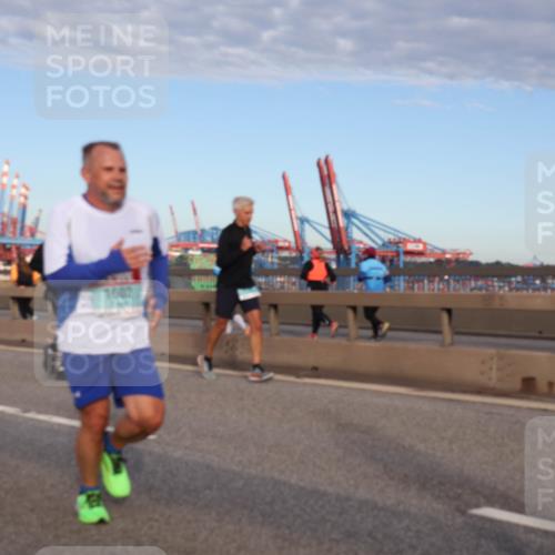 03.10.2024 - Köhlbrandbrückenlauf Matties Gatica Varas http://msf.ph/oto/7218844 03.10.2024 09:41:14 Position 2 1602 meine-sportfotos.de