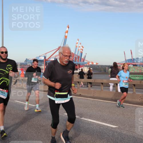 03.10.2024 - Köhlbrandbrückenlauf Matties Gatica Varas http://msf.ph/oto/7219067 03.10.2024 09:41:23 Position 2 2484, 2530, 1721 meine-sportfotos.de